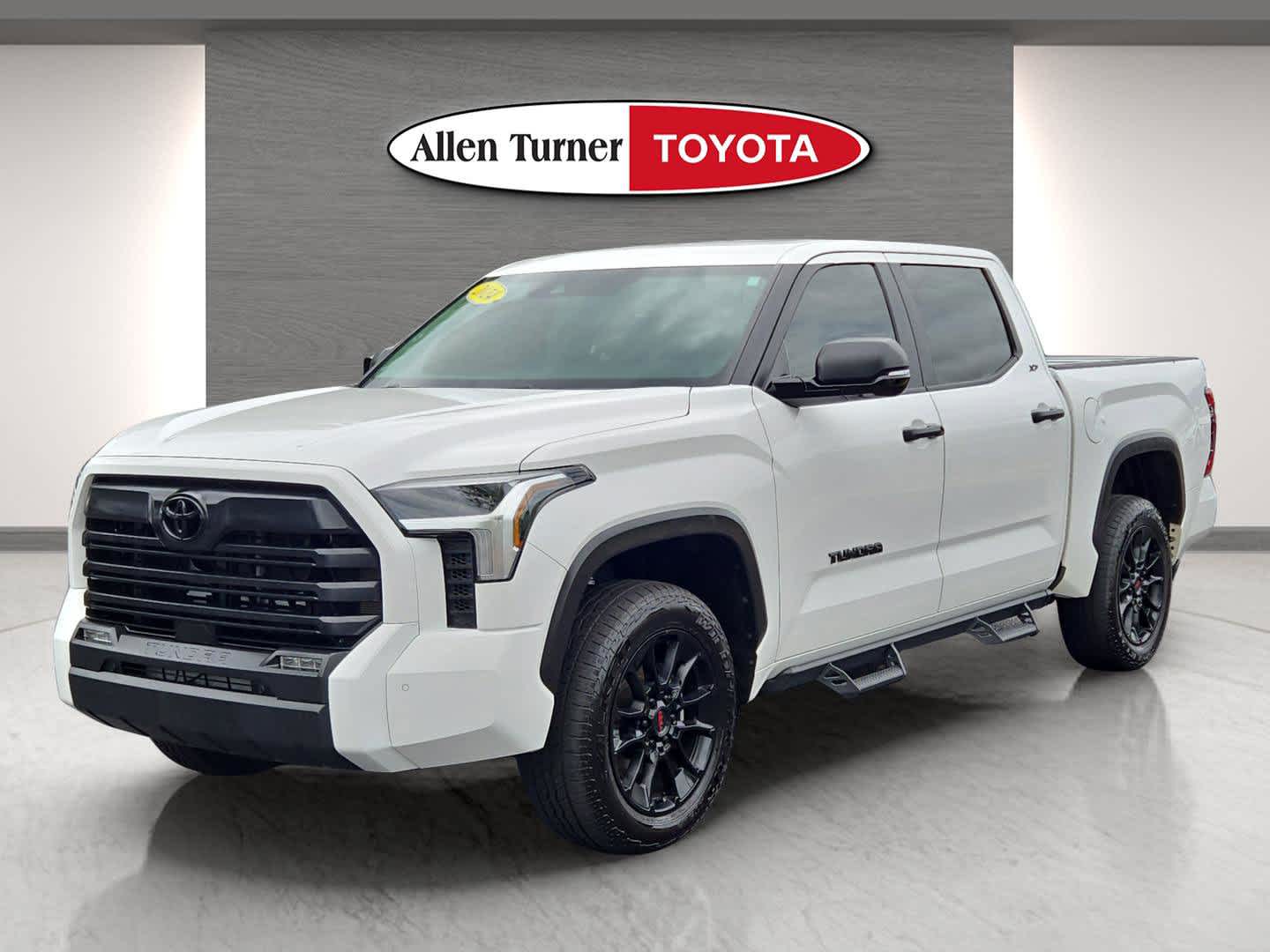 2024 Toyota Tundra SR5 photo 3