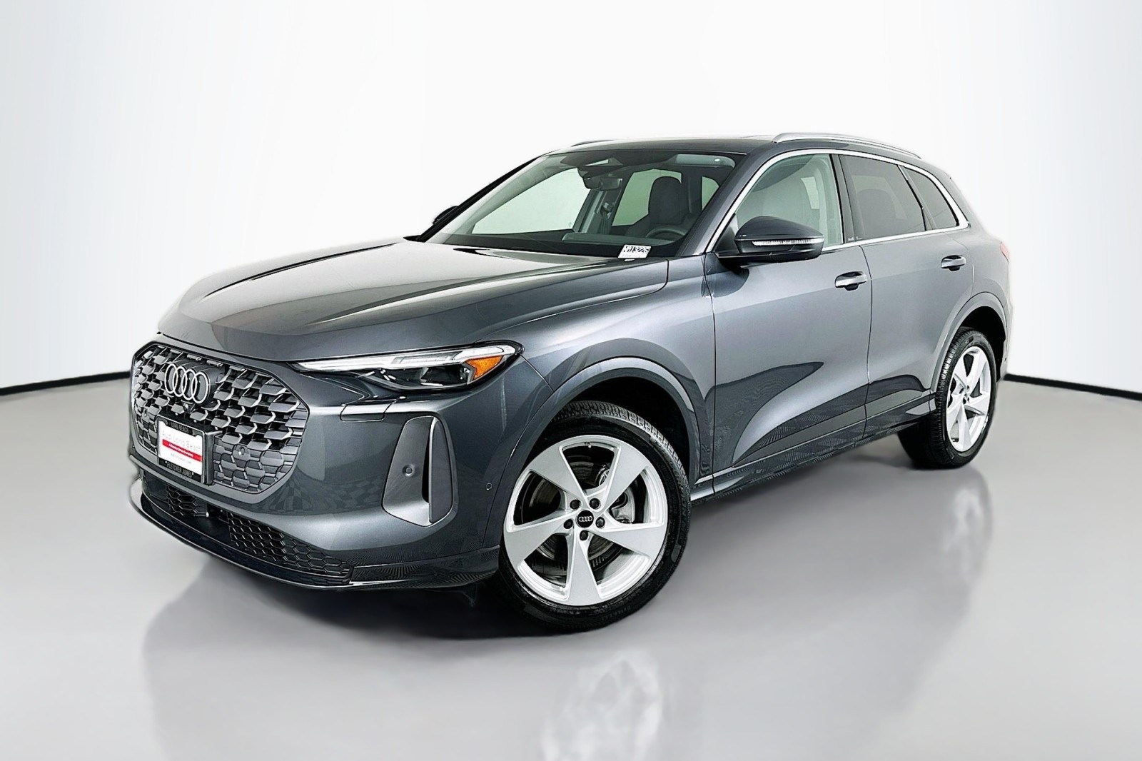 2025 Audi New Q5 Premium Plus's photo