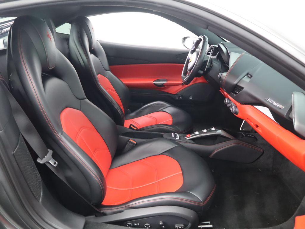2019 Ferrari 488 GTB photo 19