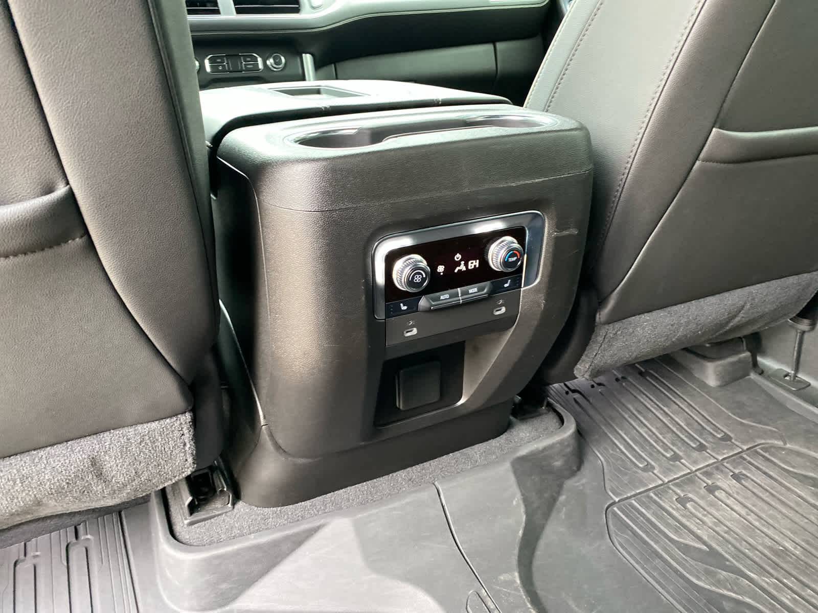 2021 Gmc Yukon XL SLT photo 25