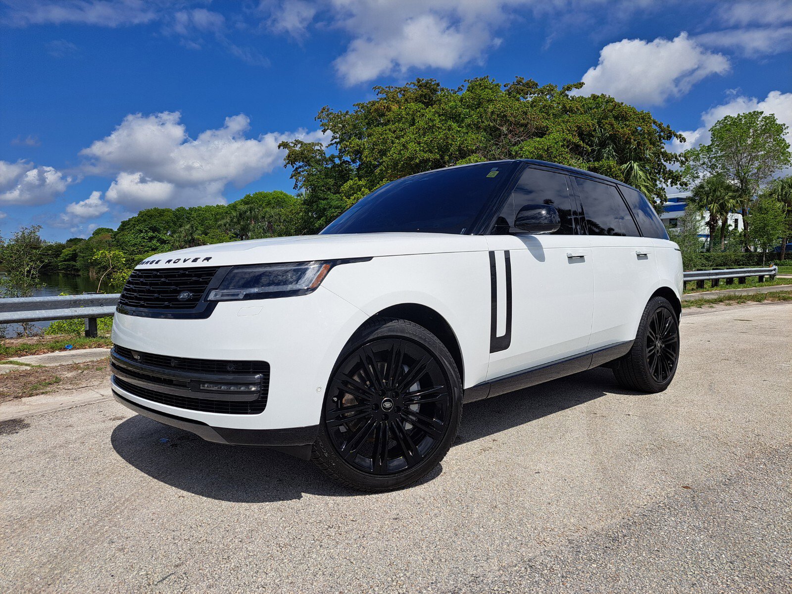 2022 Land Rover New Range Rover