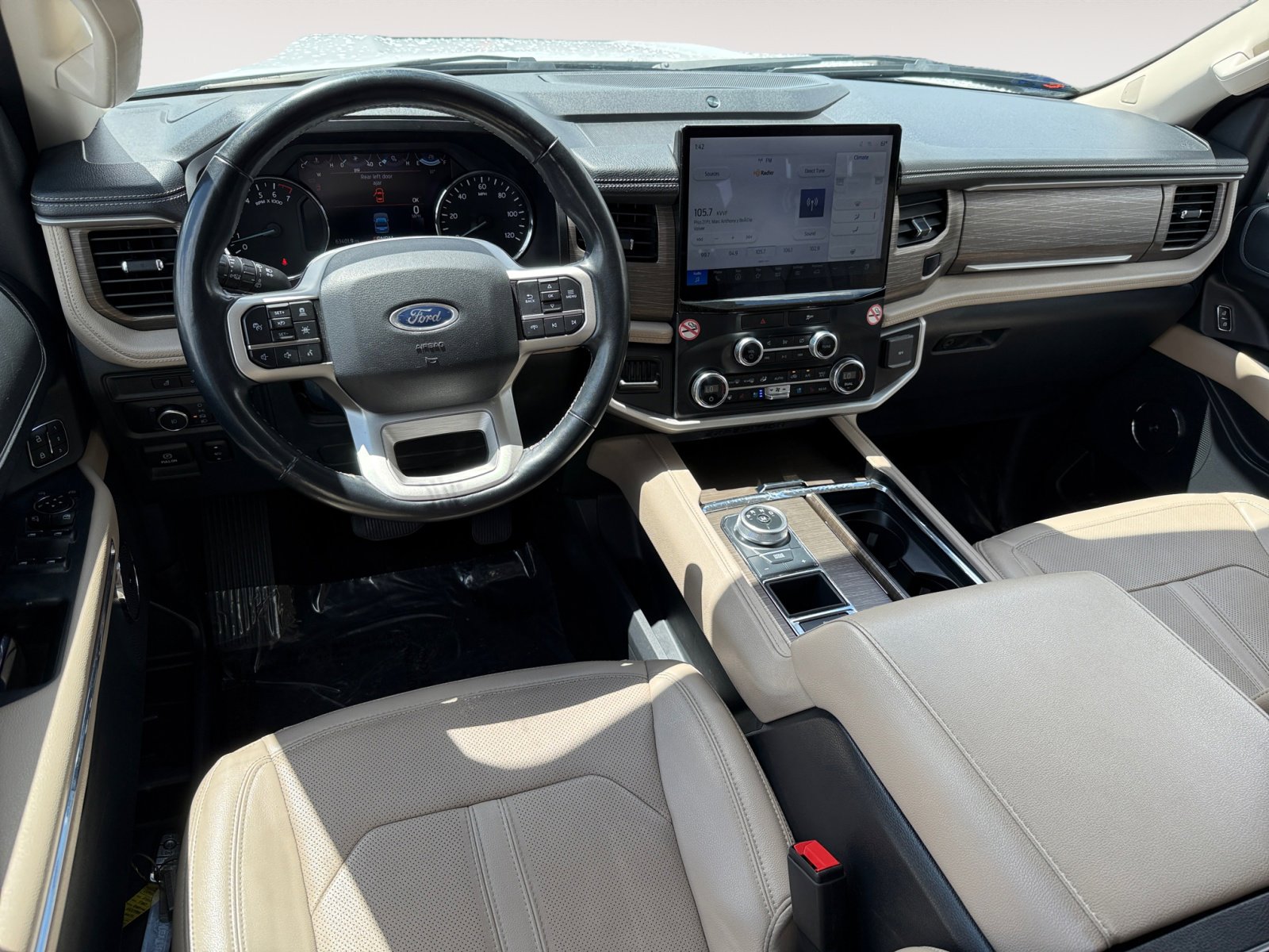 2022 Ford Expedition MAX Limited photo 15