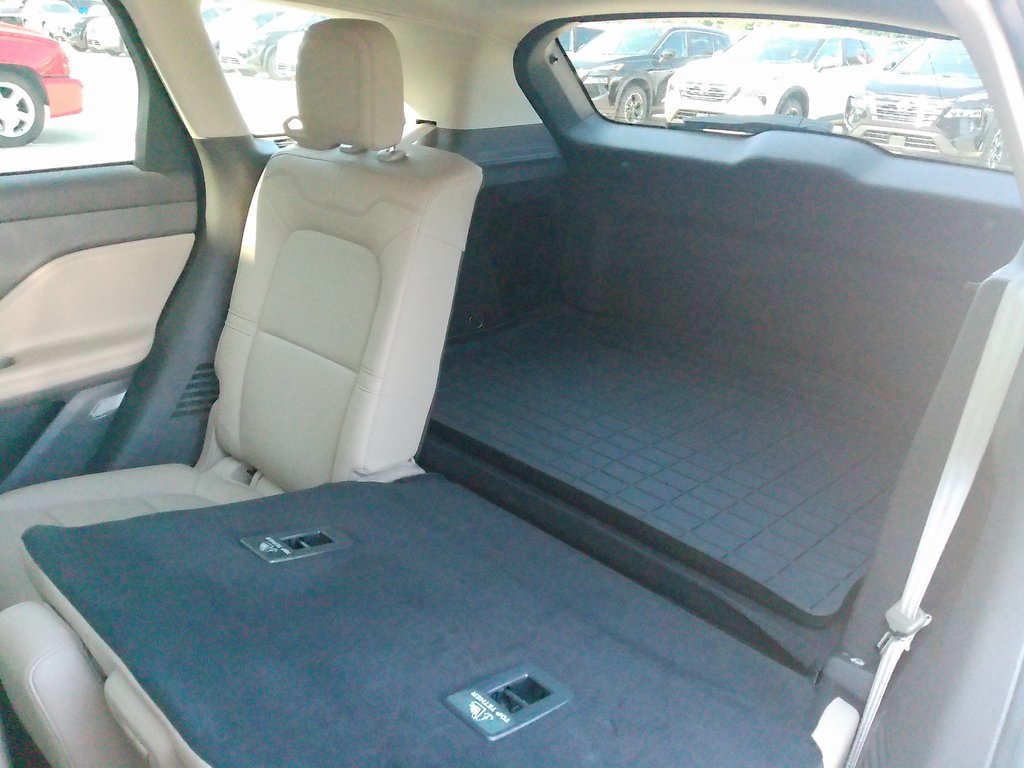 2020 Lincoln Corsair Standard photo 19