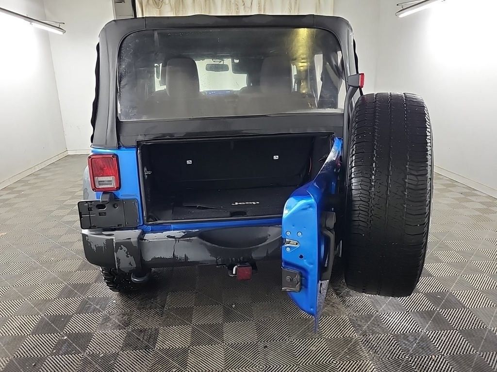 2015 Jeep Wrangler Sport photo 8