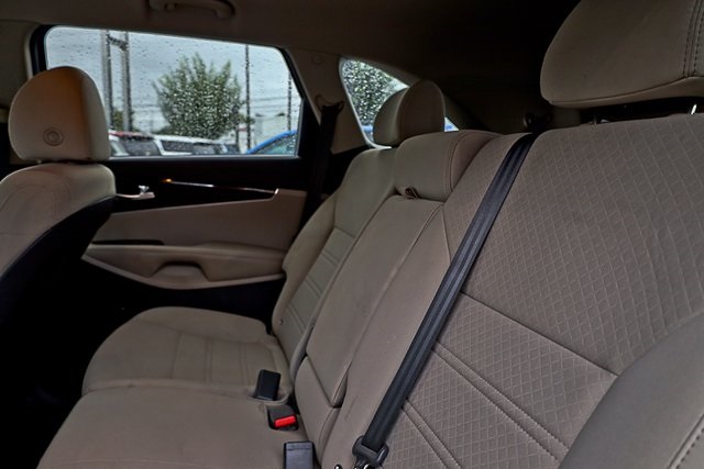 2019 Kia Sorento LX photo 19