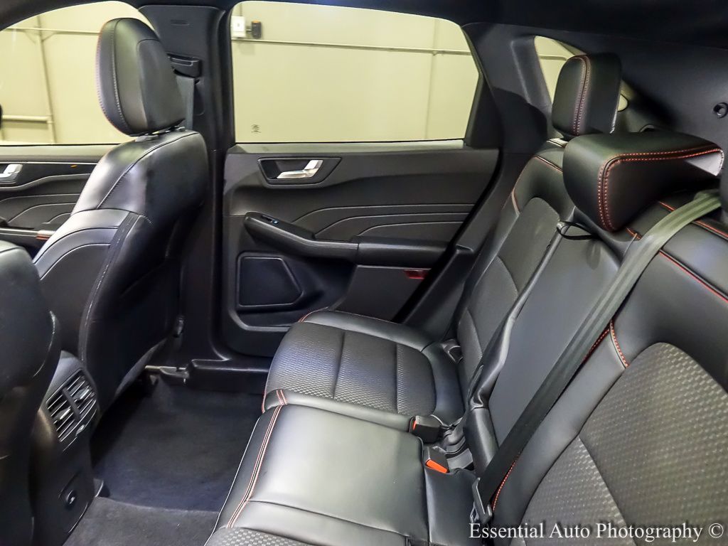 2023 FORD ESCAPE - Image 13