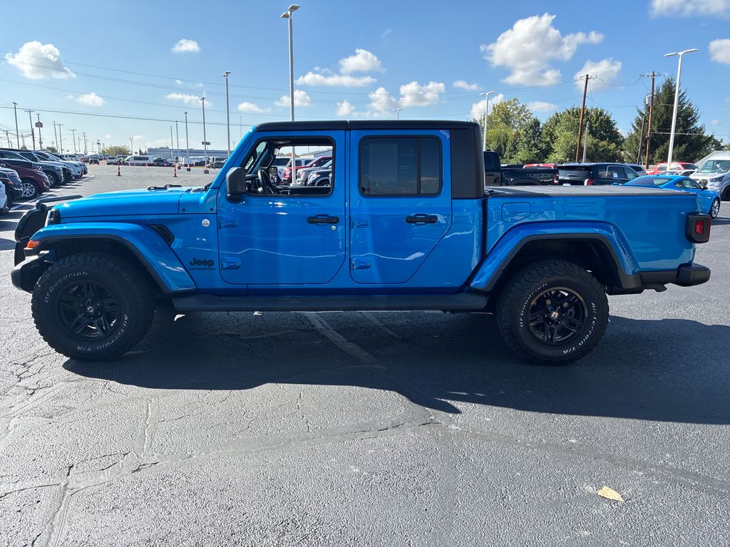 2021 Jeep Gladiator Sport photo 2