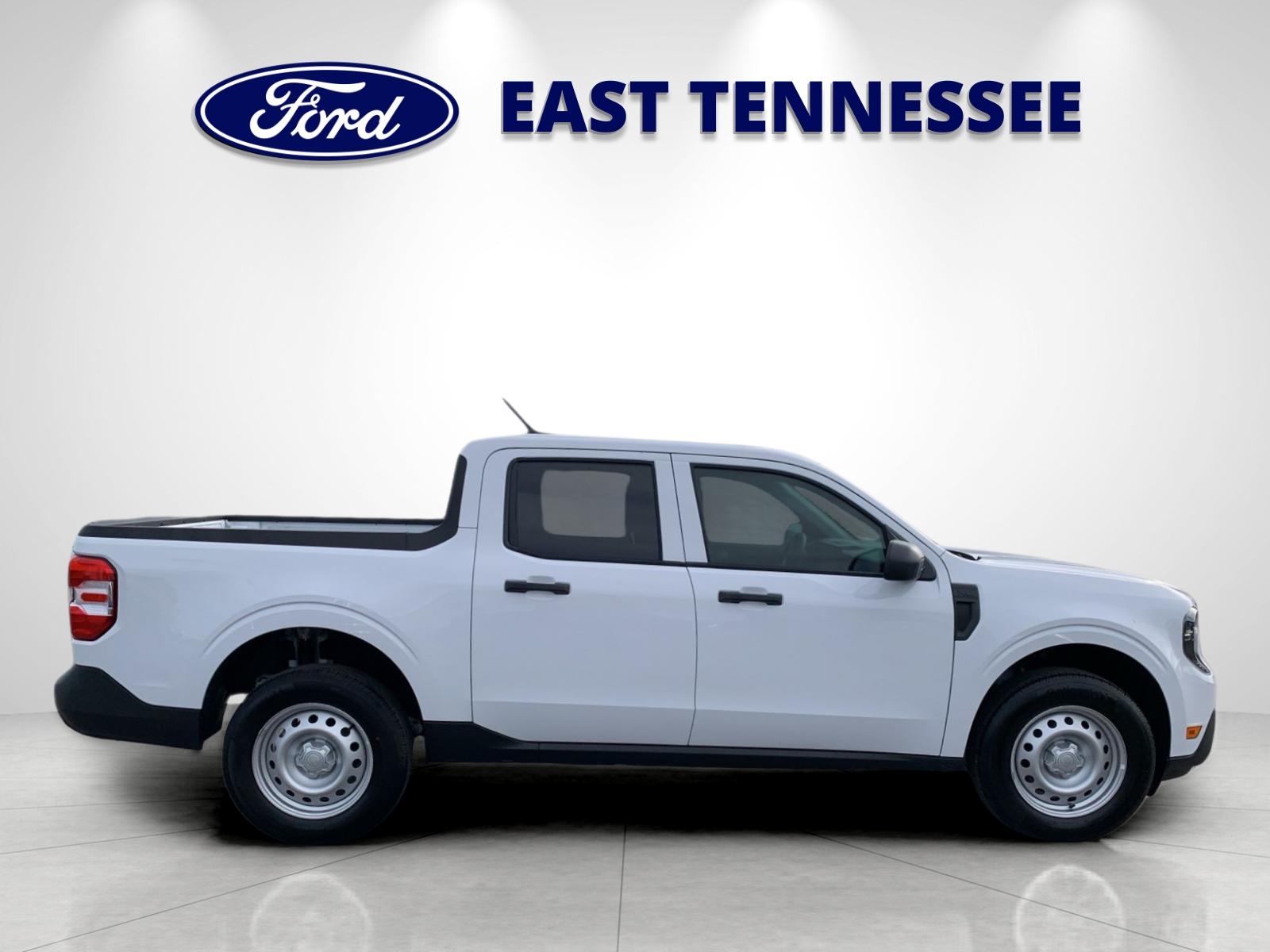 2025 Ford Maverick XL photo 2