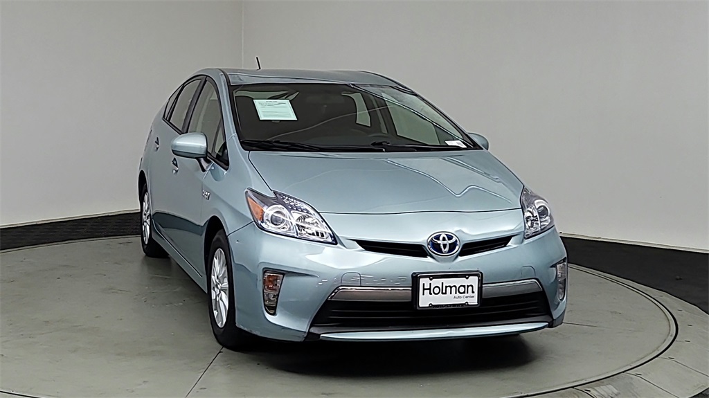 2013 Toyota Prius Plug-in Base photo 3