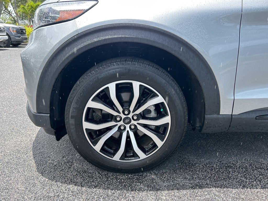 2023 Ford Explorer ST photo 49