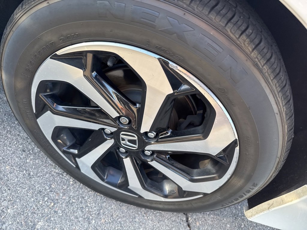 2017 Honda Accord EX photo 15