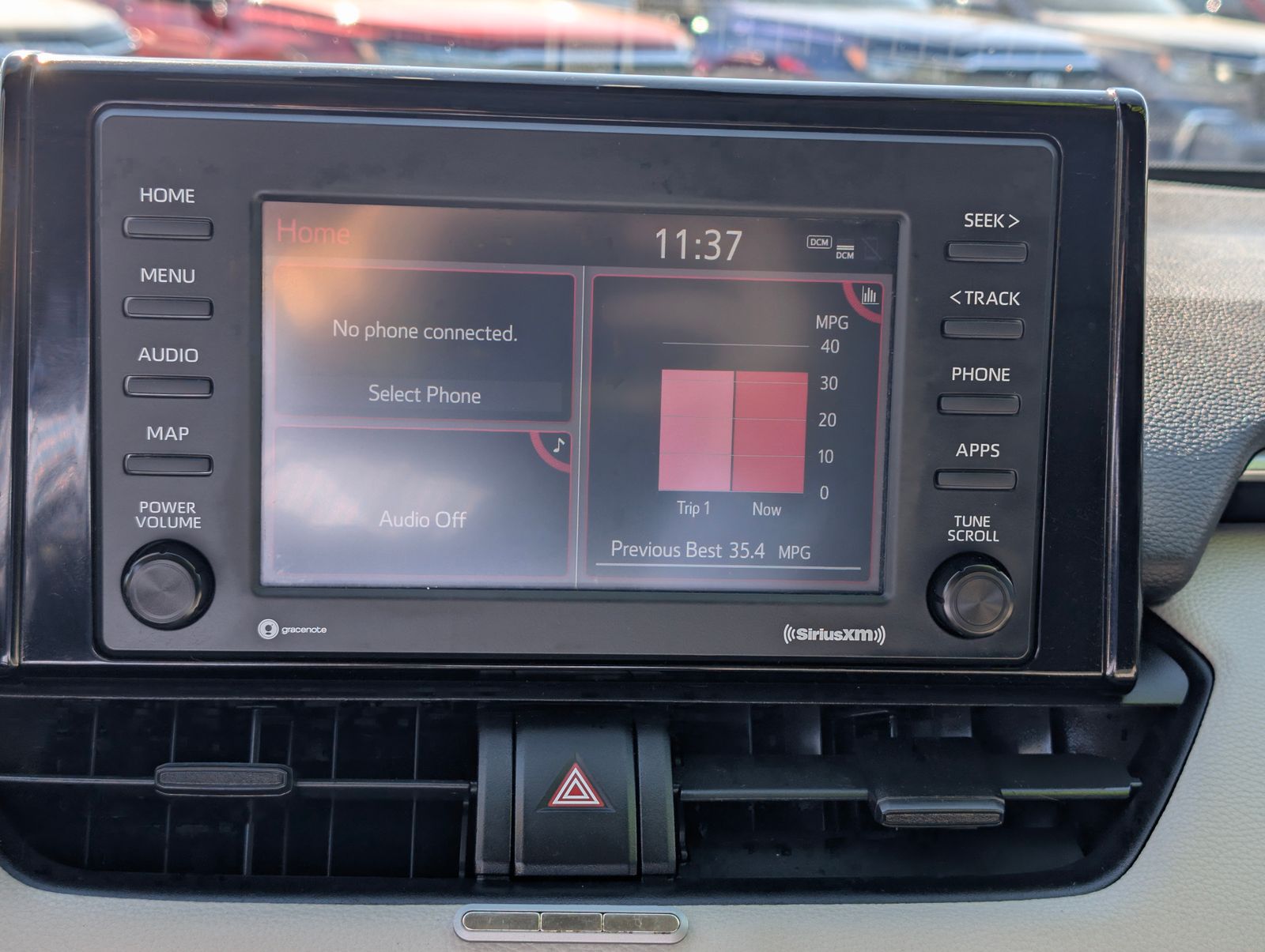 2020 Toyota RAV4 XLE photo 19