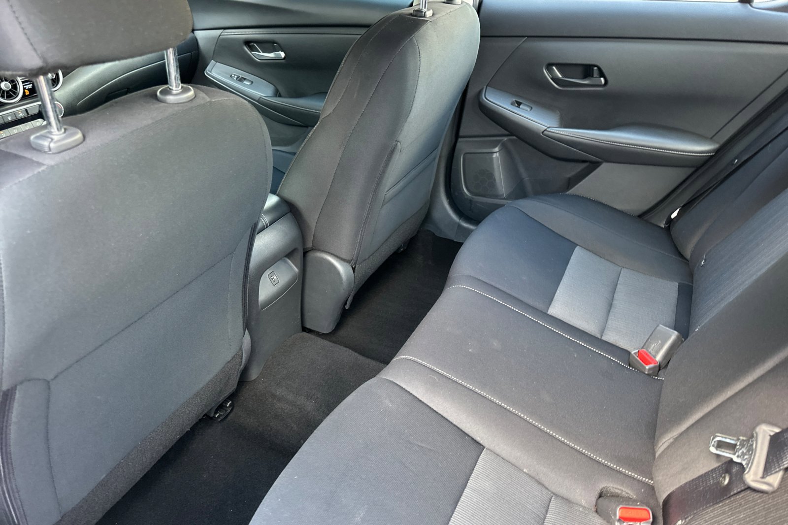 2024 Nissan Sentra SV photo 11