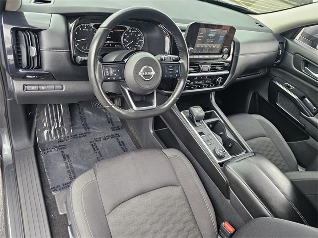 2022 Nissan Pathfinder SV photo 21