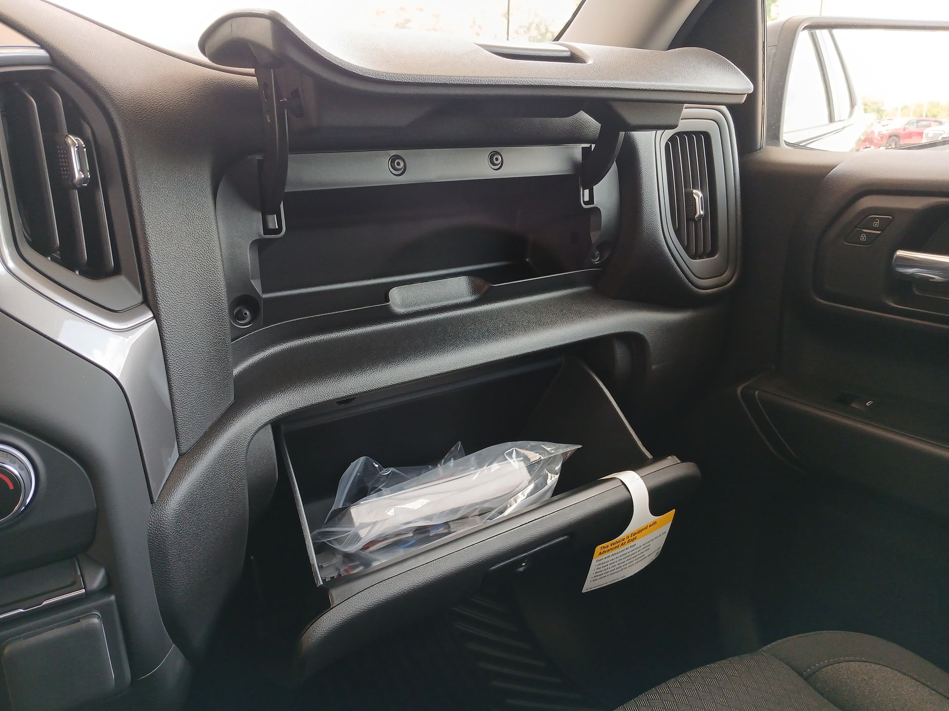 2025 Chevrolet Silverado 1500 Custom photo 14