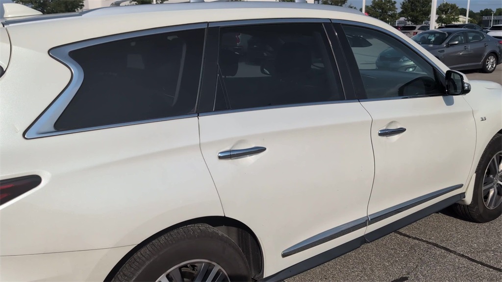 2020 Infiniti QX60 Luxe AWD photo 7