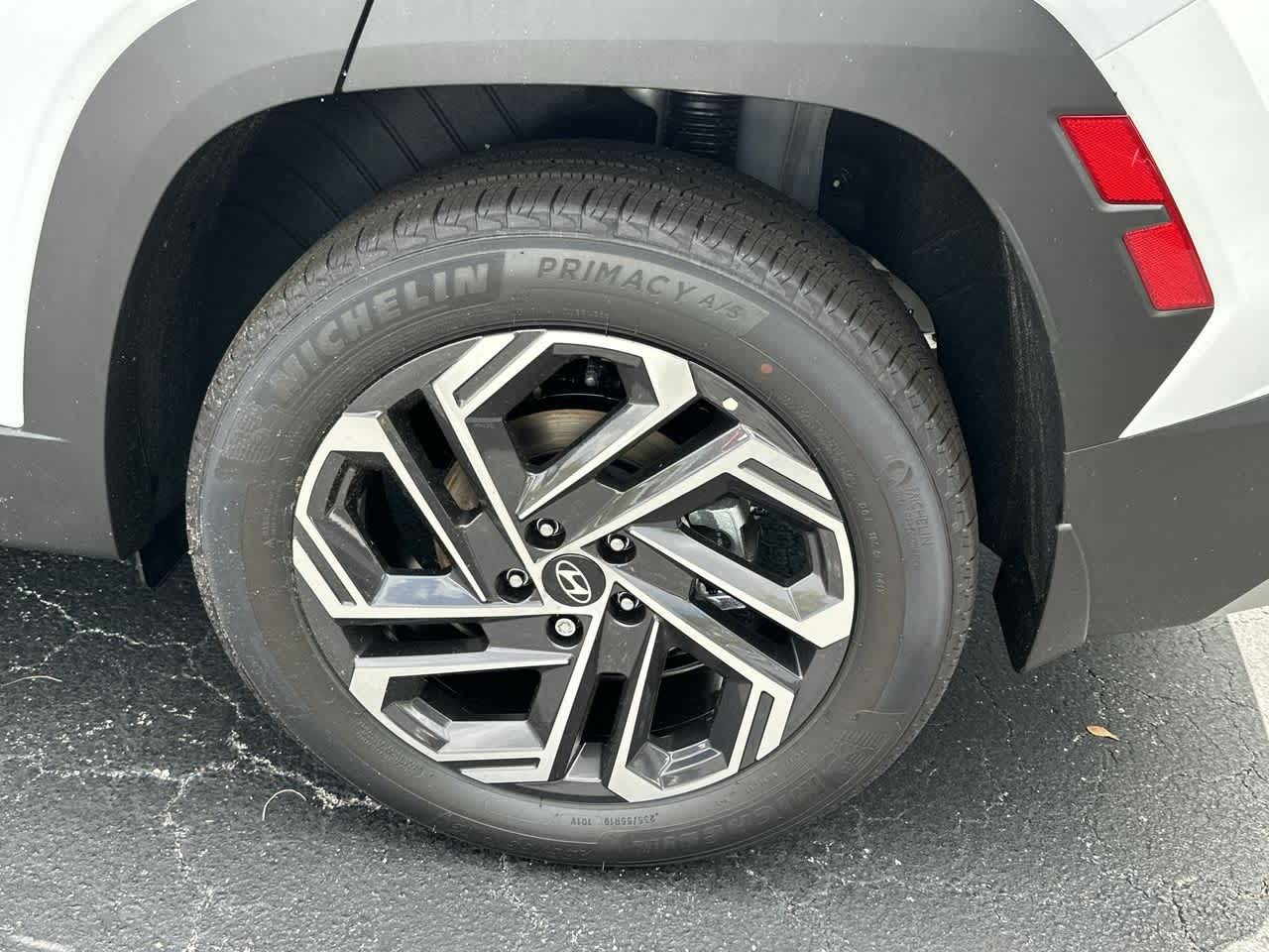 2025 Hyundai Tucson Hybrid Limited Sport photo 11