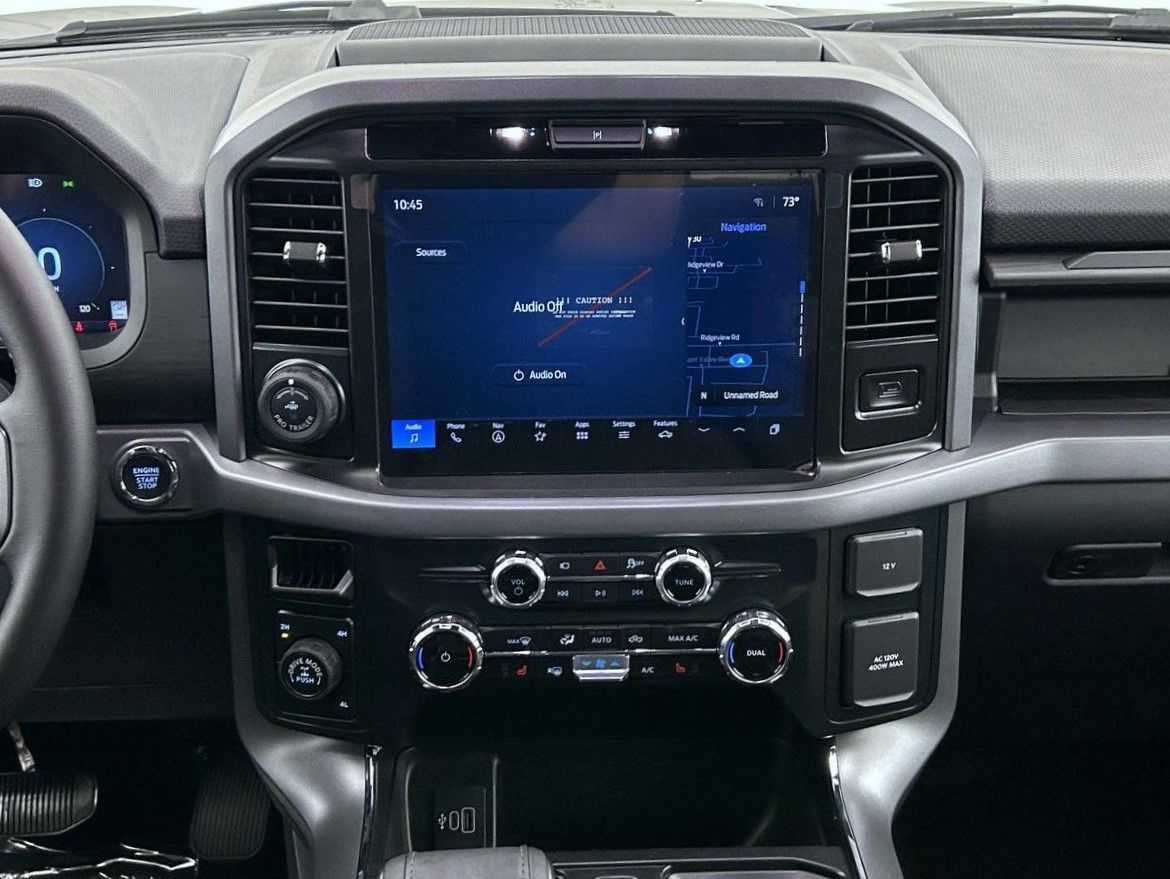 2025 Ford F-150 XLT photo 9