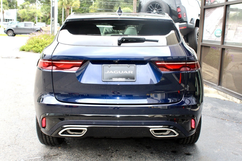 2024 Jaguar F-PACE R-Dynamic S P400 photo 6
