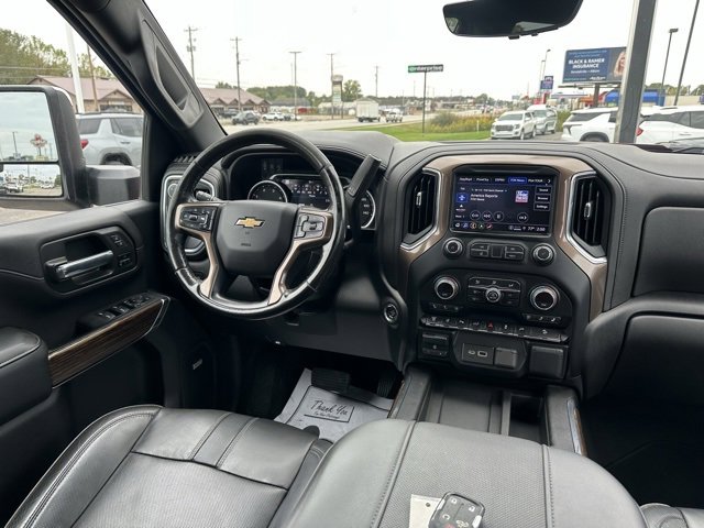 2023 Chevrolet Silverado 2500HD High Country photo 15