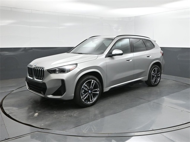 2026 BMW X1 28i's photo