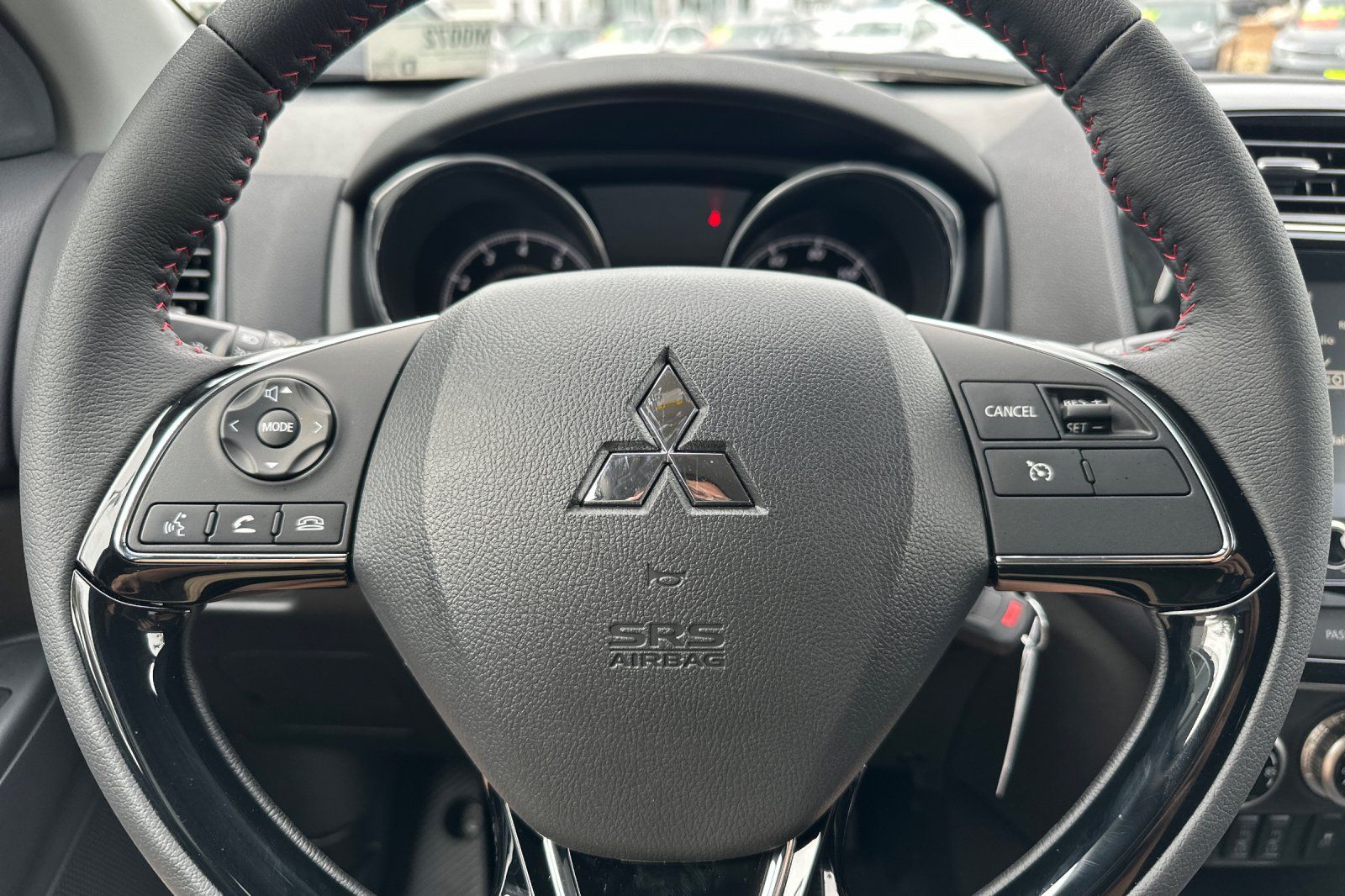 2025 Mitsubishi Outlander Sport S photo 9