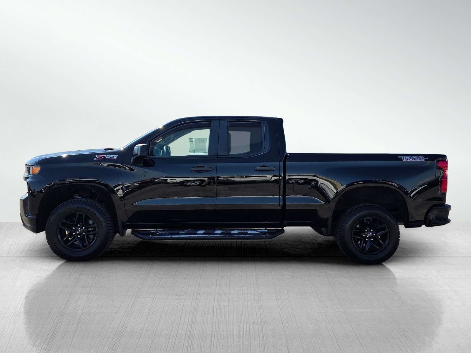 2019 Chevrolet Silverado 1500 Custom Trail Boss photo 4