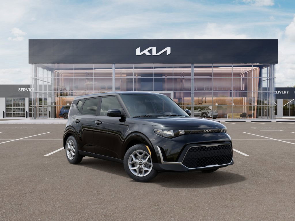 2025 Kia Soul LX photo 8