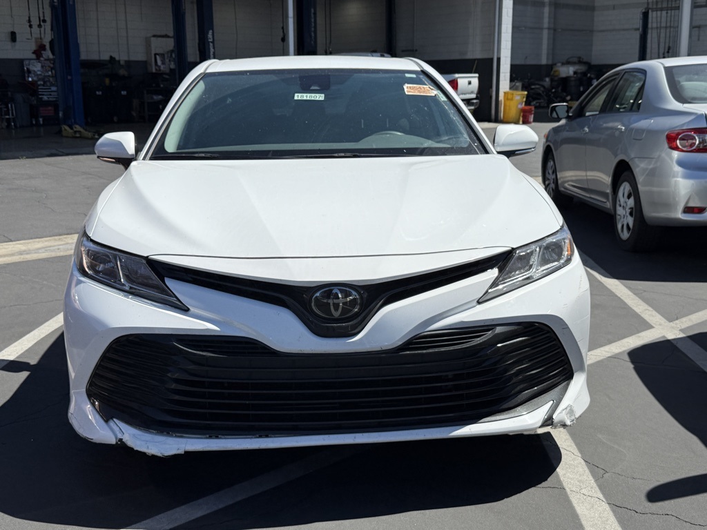2020 Toyota Camry LE photo 2