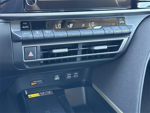 2025 Toyota Camry LE photo 21
