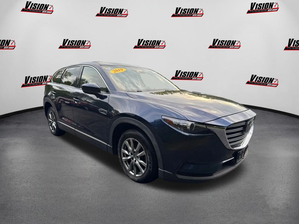 2019 Mazda CX-9 Touring photo 2