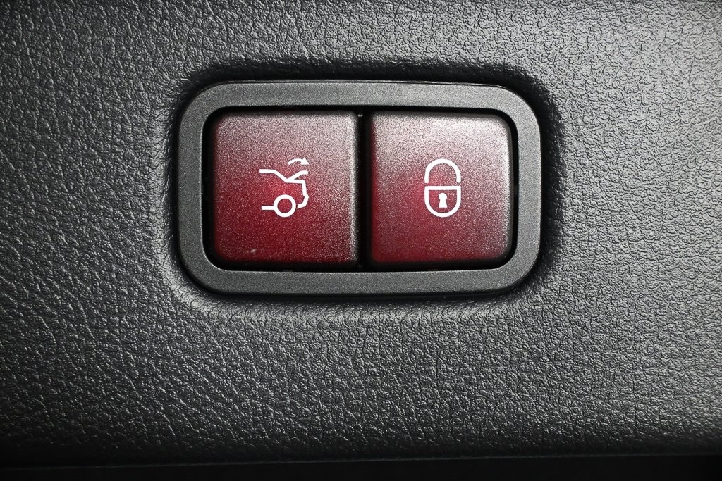2025 Mercedes Benz S 450 580 4MATIC photo 2