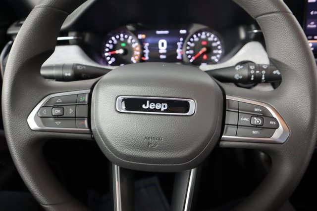 2025 Jeep Compass Sport photo 8