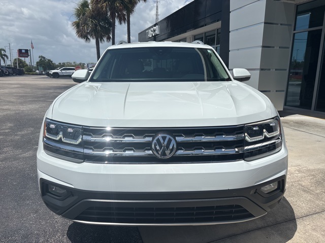 Used 2018 Volkswagen Atlas SE w/Tech with VIN 1V2DP2CA7JC598261 for sale in Palm Harbor, FL