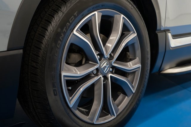 2020 Honda CR-V Touring photo 2