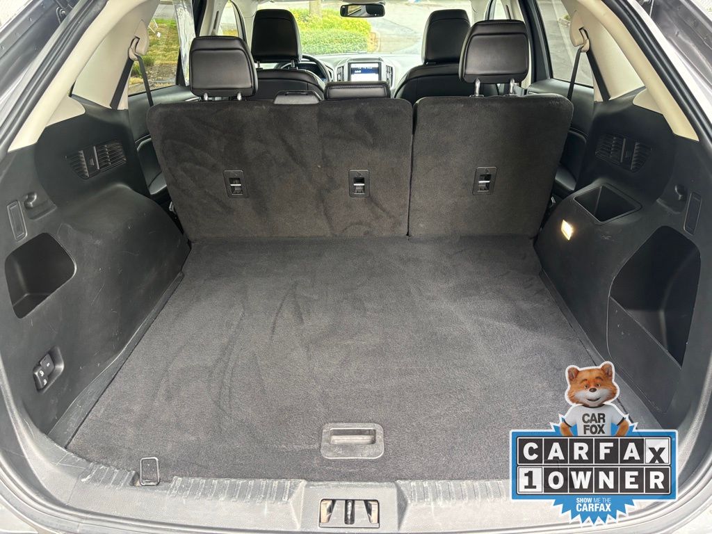 2022 Ford Edge SEL photo 28