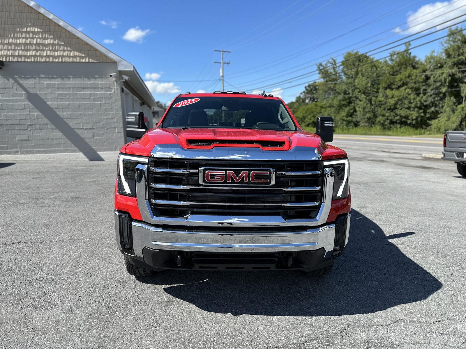 2025 Gmc Sierra 2500 HD SLE photo 2