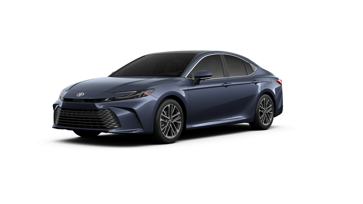2026 Toyota Camry XLE's photo