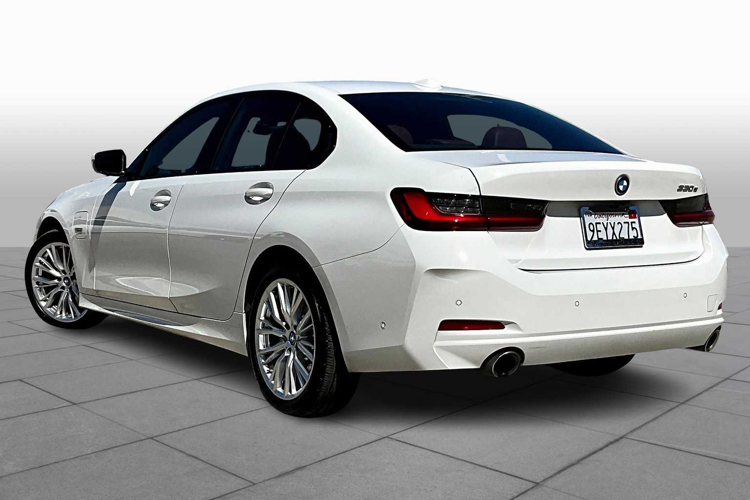 2023 Bmw 330e photo 11