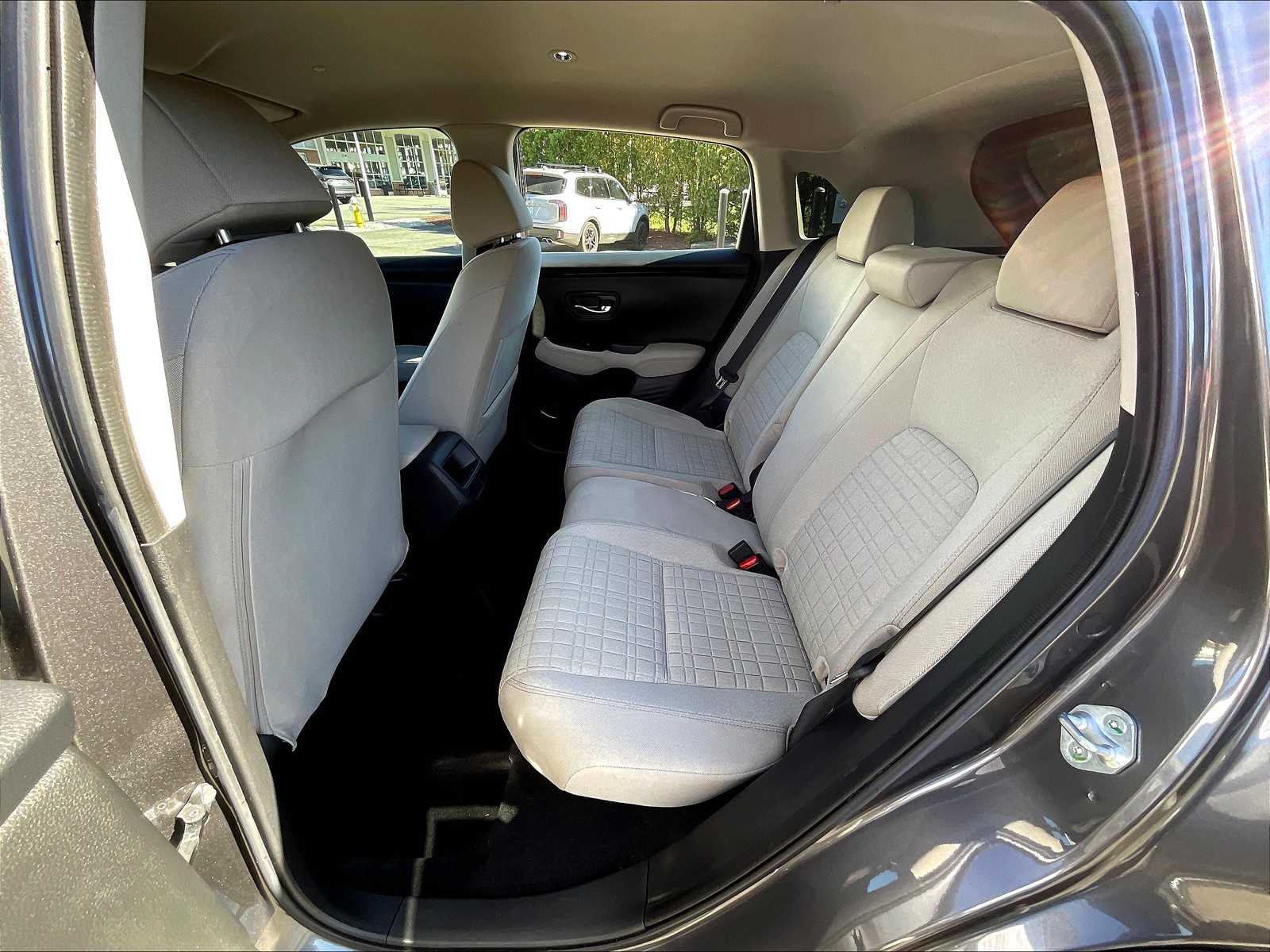 2023 Honda HR-V LX photo 15