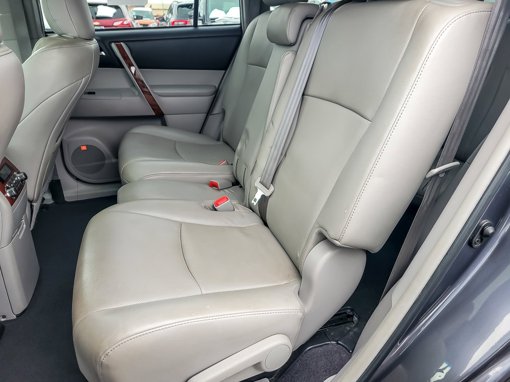 2013 TOYOTA HIGHLANDER - Image 12