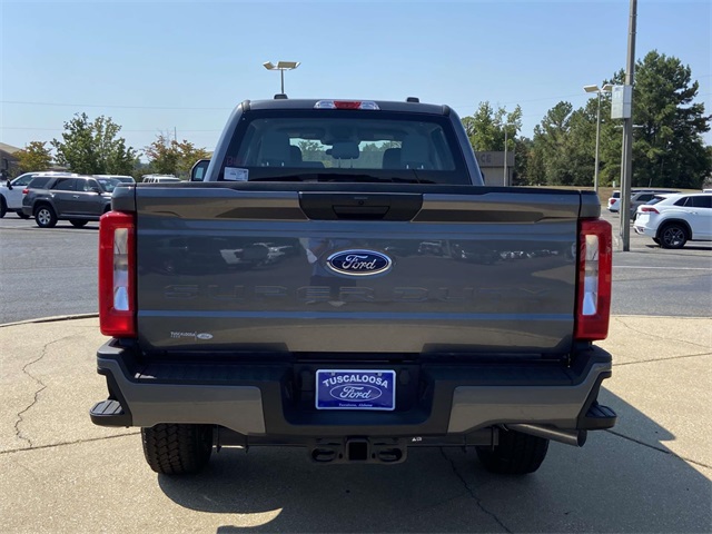 2026 Ford F-350 photo 6
