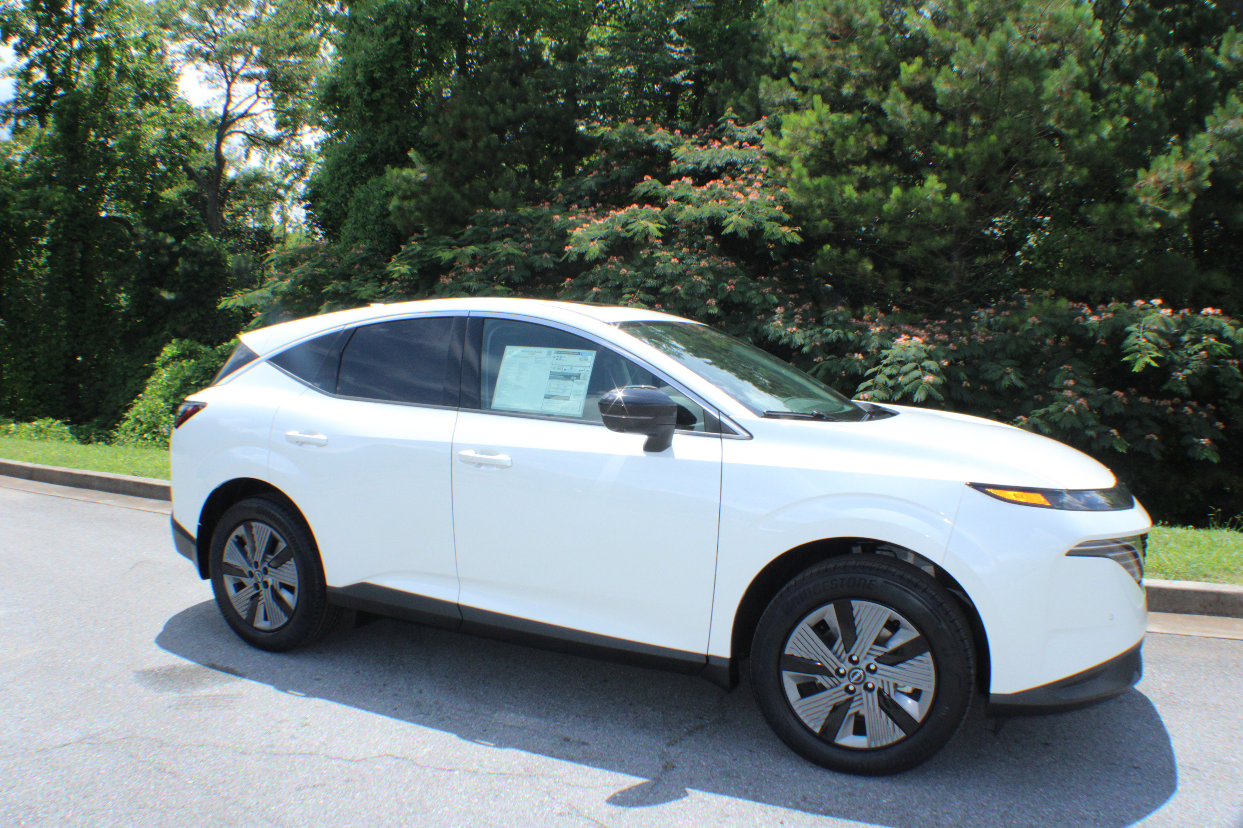 2025 Nissan Murano SL's photo