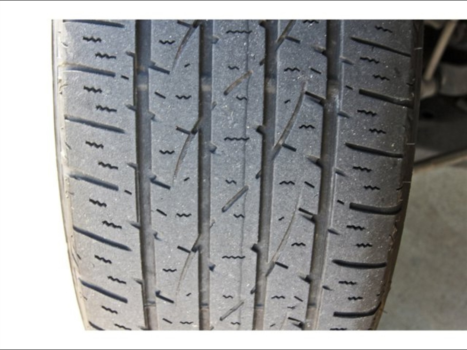 2024 Toyota RAV4 XLE White at Robbins Nissan