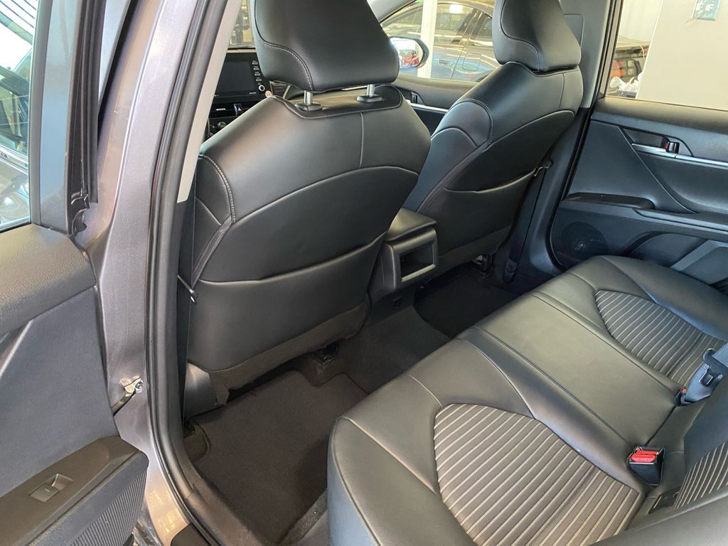 2023 Toyota Camry SE photo 19