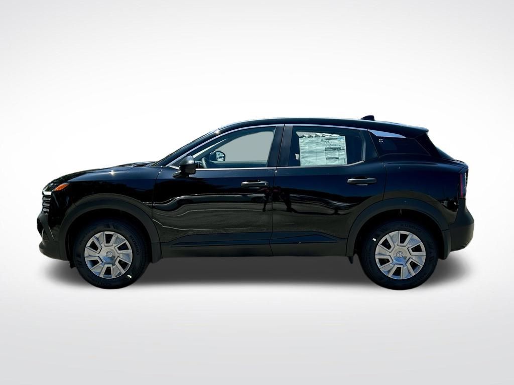 2025 Nissan Kicks S photo 3