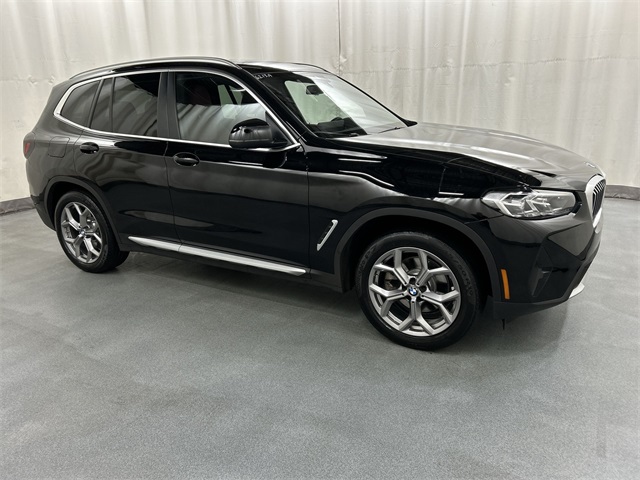 2023 BMW X3 30i's photo