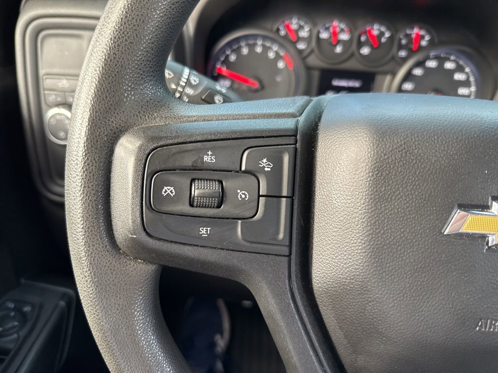 2023 Chevrolet Silverado 1500 Custom photo 27
