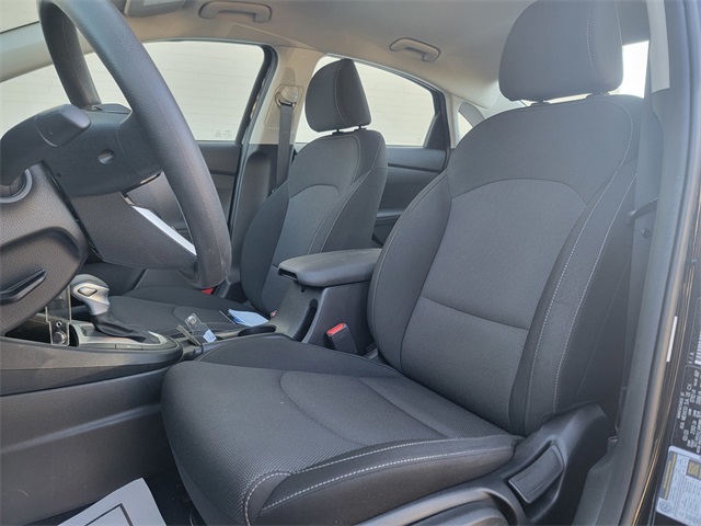 2023 Kia Forte LXS photo 13