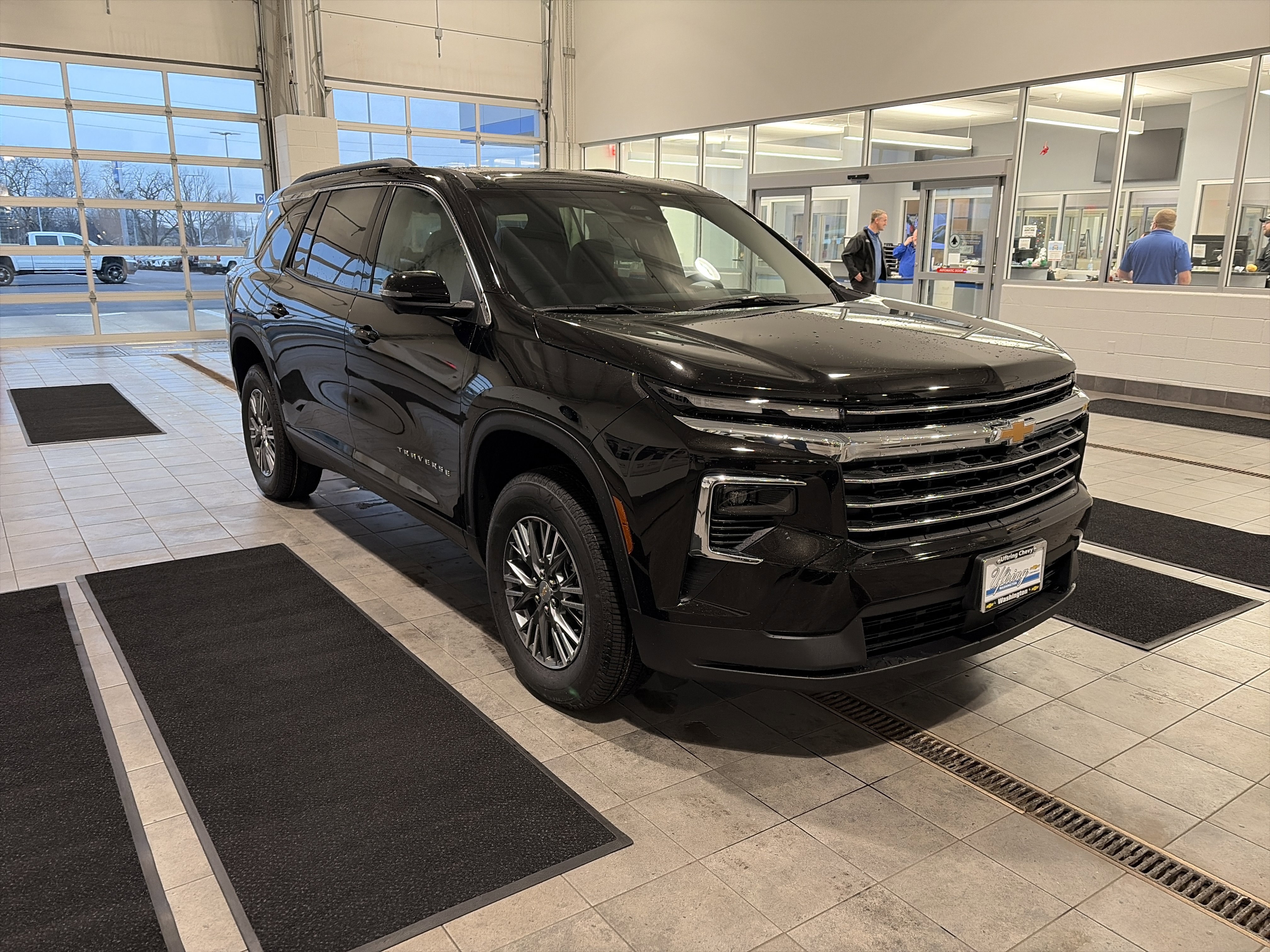 2026 Chevrolet Traverse LT's photo